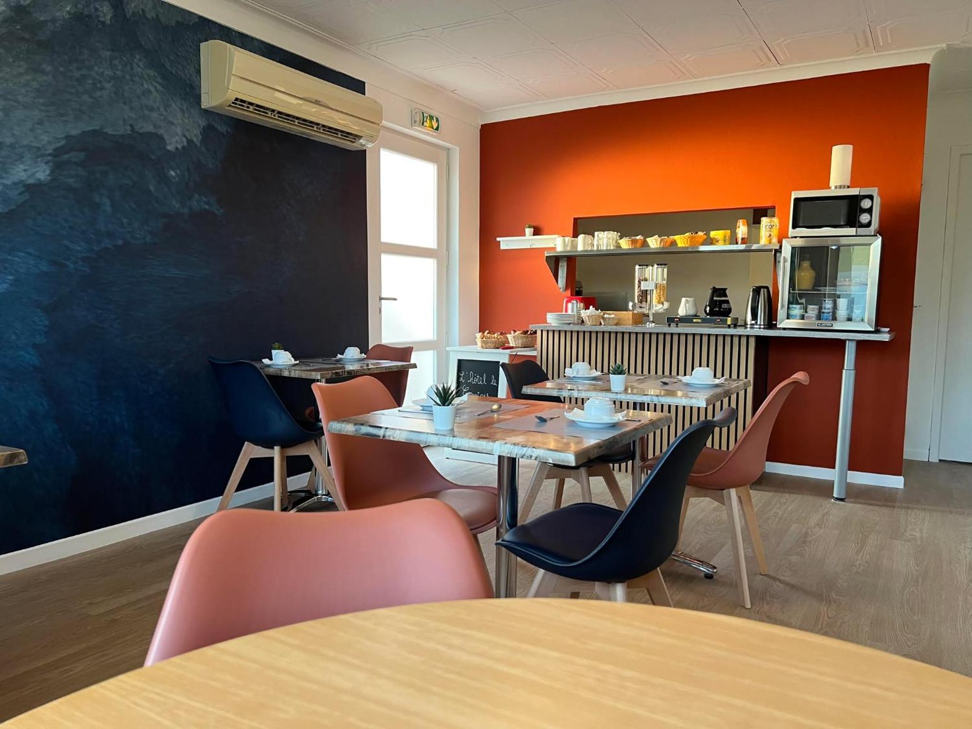 Hotel Le Canetois Bagian luar foto